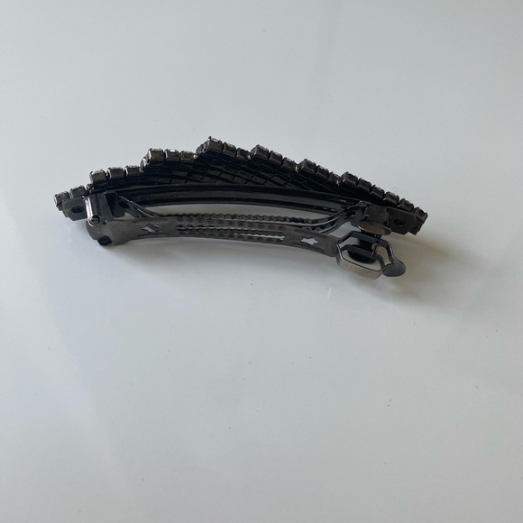 Hair clip - Picture 3 of 4